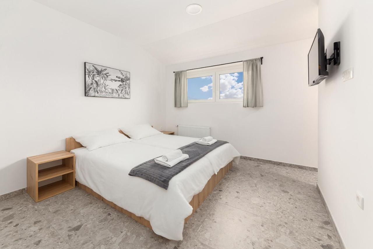 B&B Alba Ajdovščina Eksteriør billede